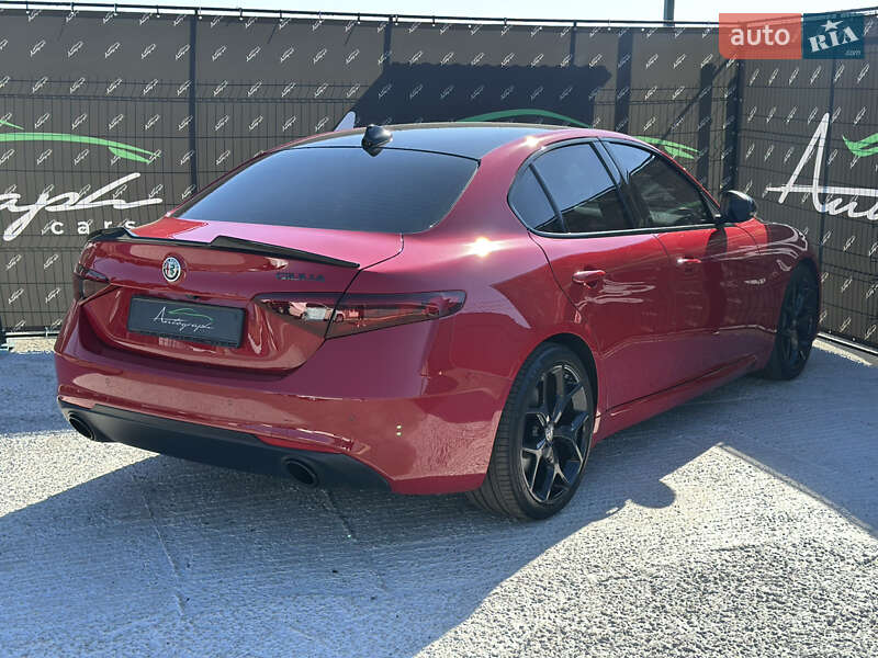 Седан Alfa Romeo Giulia 2020 в Киеве