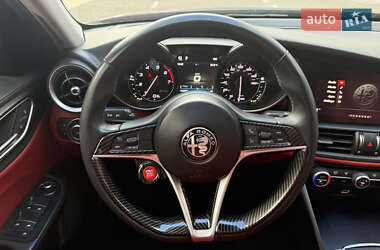 Седан Alfa Romeo Giulia 2016 в 