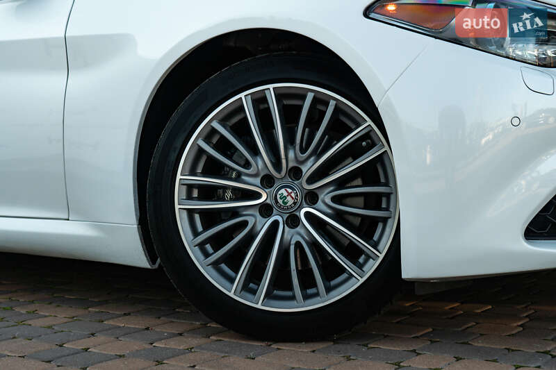 Седан Alfa Romeo Giulia 2018 в Києві