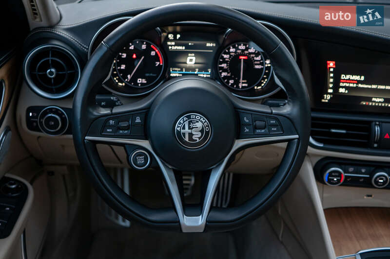 Седан Alfa Romeo Giulia 2018 в Києві