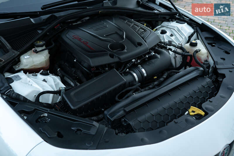 Седан Alfa Romeo Giulia 2018 в Києві