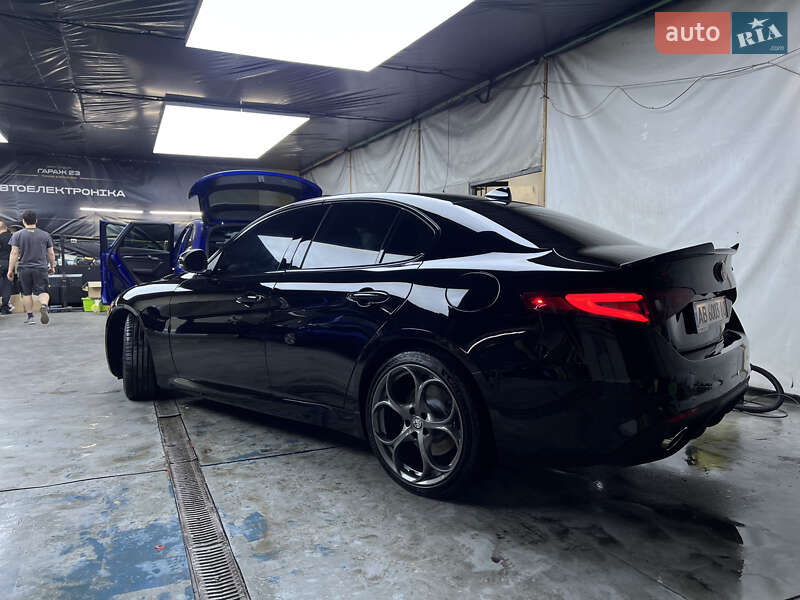 Седан Alfa Romeo Giulia 2018 в Львові