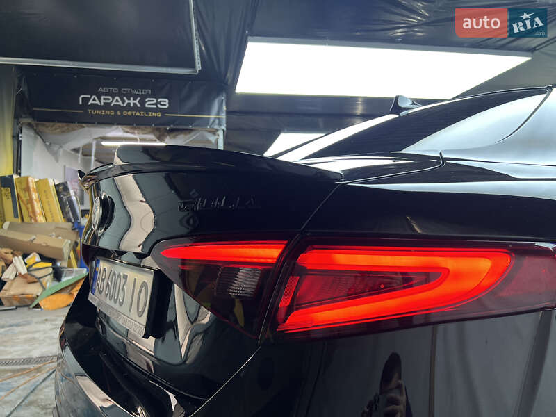 Седан Alfa Romeo Giulia 2018 в Львові