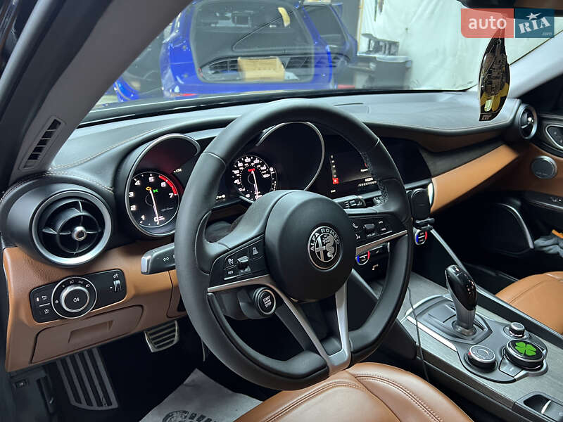 Седан Alfa Romeo Giulia 2018 в Львові