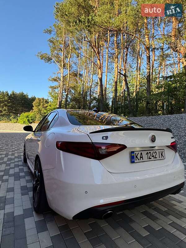 Седан Alfa Romeo Giulia 2017 в Львові фото 6 Седан Alfa Romeo Giulia 2017 в Львові