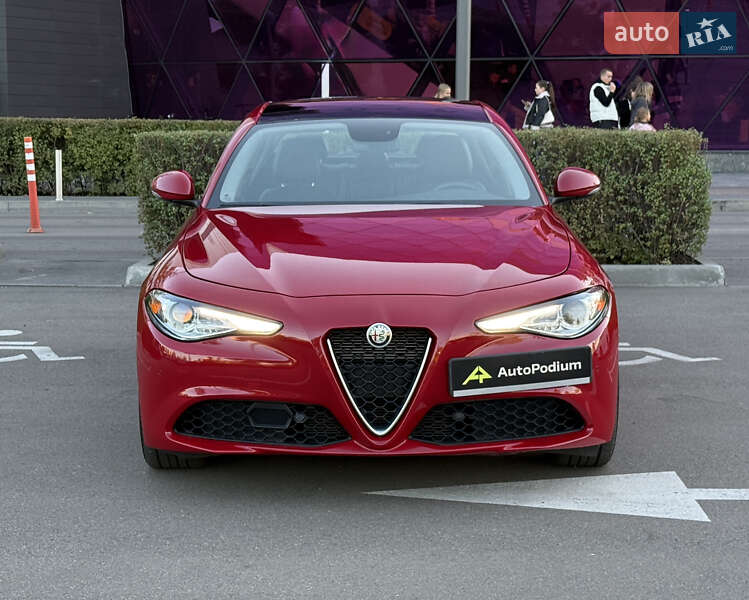 Седан Alfa Romeo Giulia 2019 в Киеве