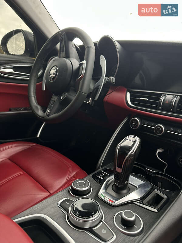 Седан Alfa Romeo Giulia 2020 в Львове