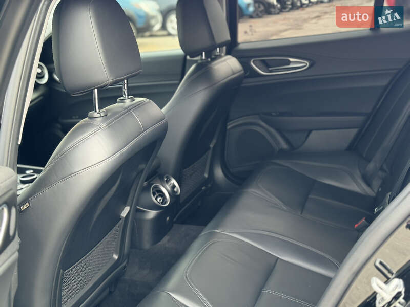 Седан Alfa Romeo Giulia 2017 в Харькове фото 15 Седан Alfa Romeo Giulia 2017 в Харькове