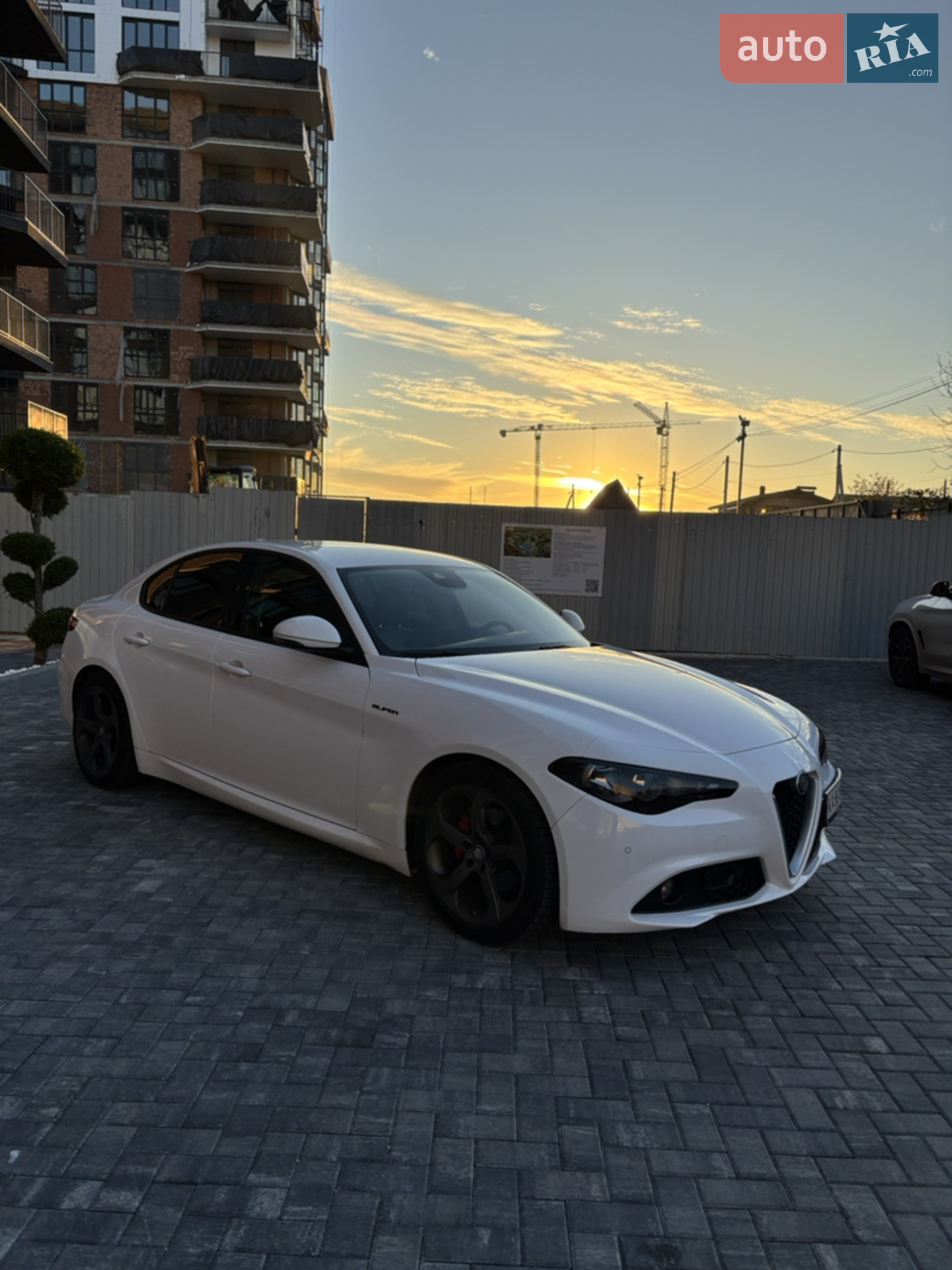2016 Alfa Romeo Giulia - мініатюра 5
