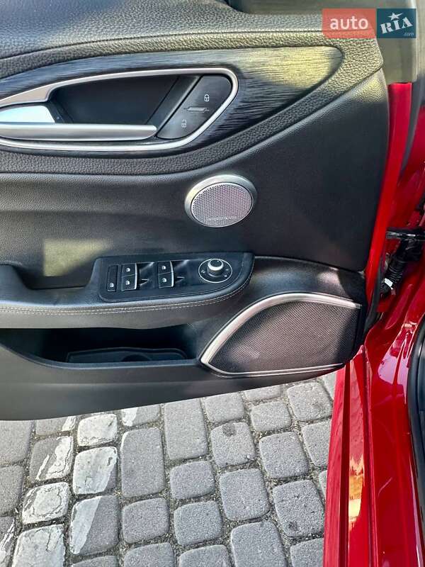 Седан Alfa Romeo Giulia 2018 в Львове фото 14 Седан Alfa Romeo Giulia 2018 в Львове