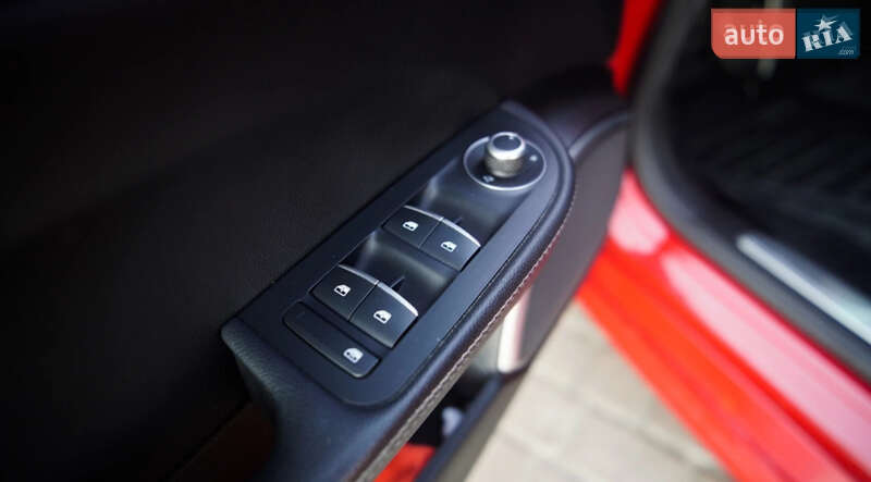 Седан Alfa Romeo Giulia 2016 в Львове фото 26 Седан Alfa Romeo Giulia 2016 в Львове