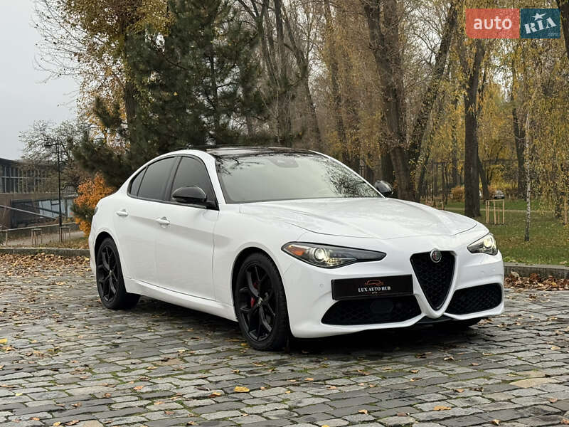 Седан Alfa Romeo Giulia 2020 в Києві