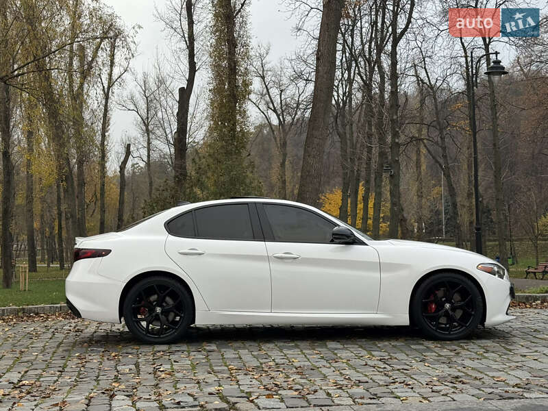 Седан Alfa Romeo Giulia 2020 в Києві