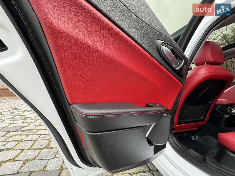 Седан Alfa Romeo Giulia 2020 в Києві