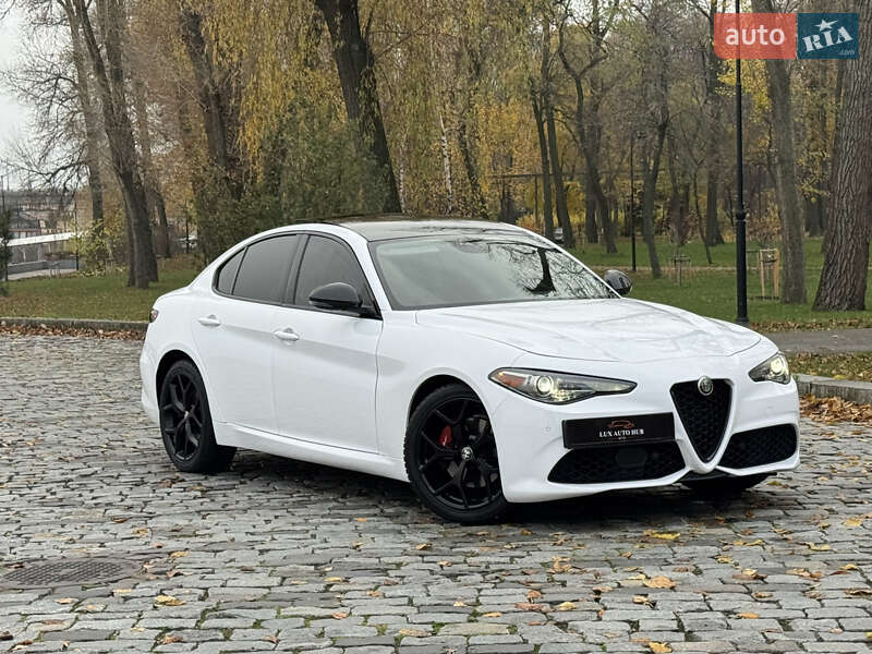 Седан Alfa Romeo Giulia 2020 в Києві