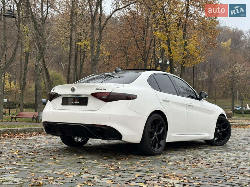 Седан Alfa Romeo Giulia 2020 в Києві