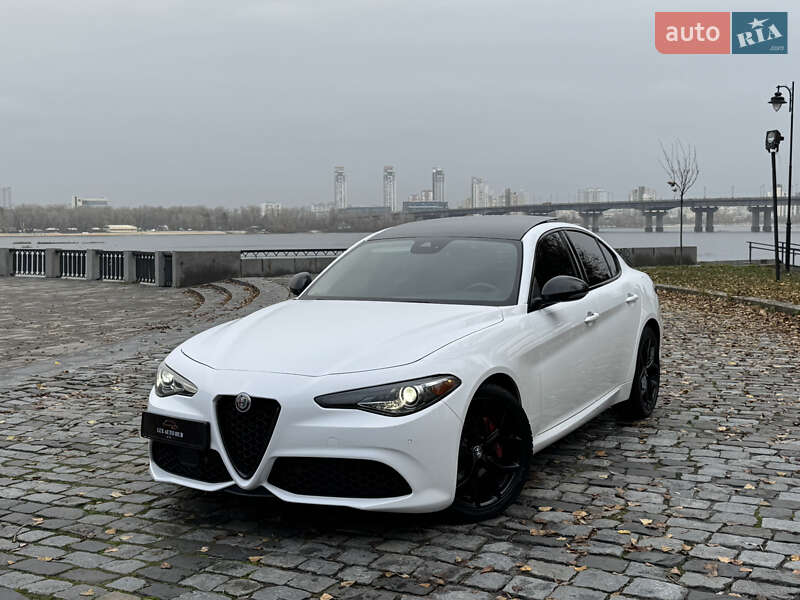 Седан Alfa Romeo Giulia 2020 в Києві