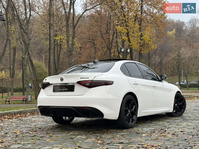 Седан Alfa Romeo Giulia 2020 в Києві