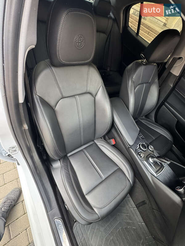 Седан Alfa Romeo Giulia 2020 в Запорожье