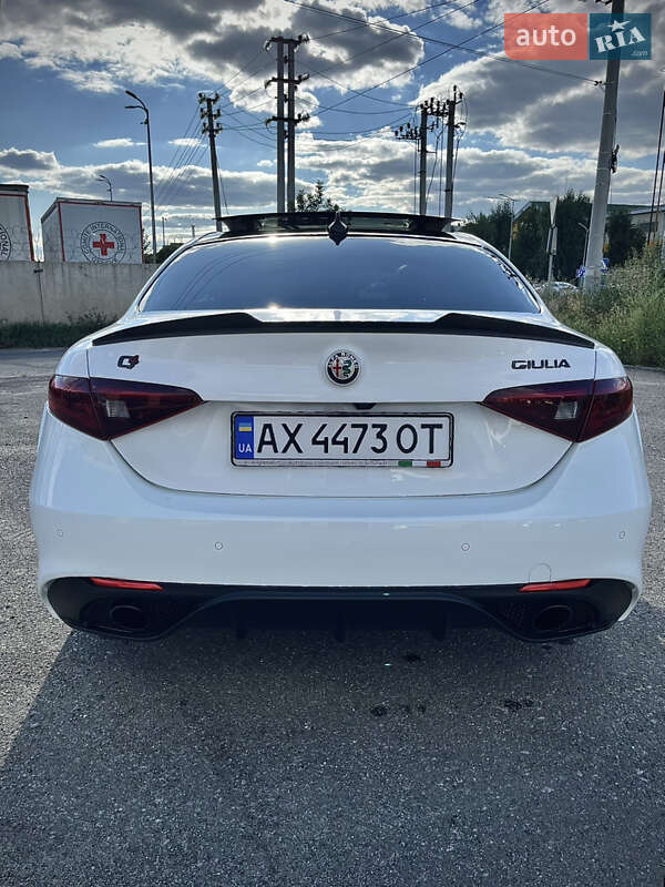 Седан Alfa Romeo Giulia 2019 в Києві