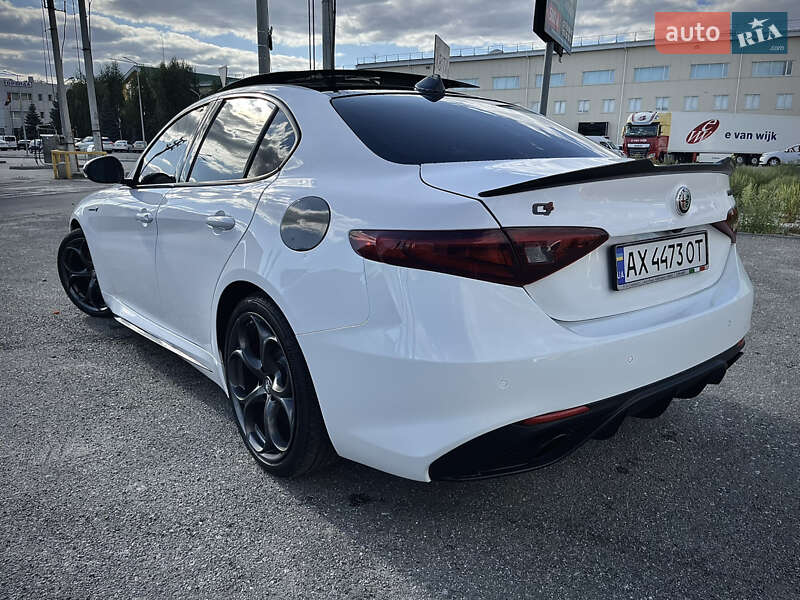 Седан Alfa Romeo Giulia 2019 в Києві