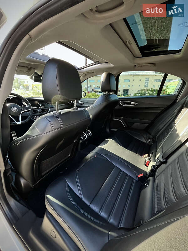 Седан Alfa Romeo Giulia 2019 в Києві