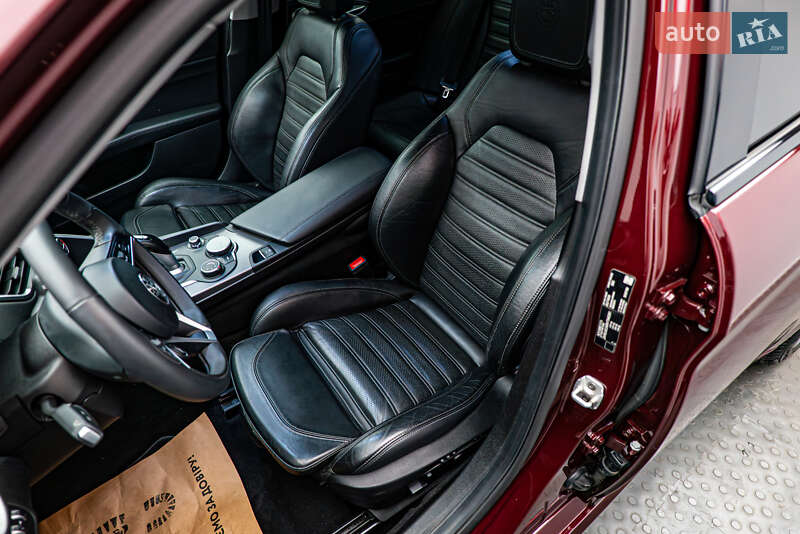 Седан Alfa Romeo Giulia 2017 в Киеве