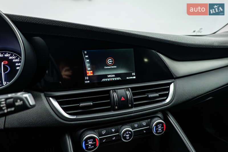 Седан Alfa Romeo Giulia 2017 в Киеве