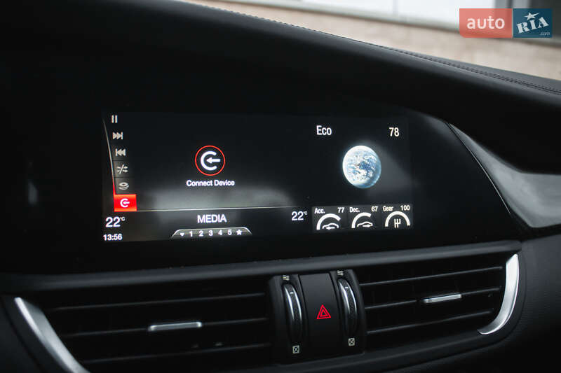 Седан Alfa Romeo Giulia 2019 в Киеве фото 21 Седан Alfa Romeo Giulia 2019 в Киеве