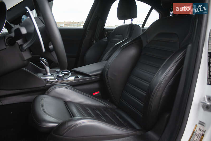 Седан Alfa Romeo Giulia 2019 в Киеве фото 10 Седан Alfa Romeo Giulia 2019 в Киеве