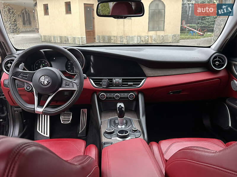 Седан Alfa Romeo Giulia 2017 в Львові фото 12 Седан Alfa Romeo Giulia 2017 в Львові