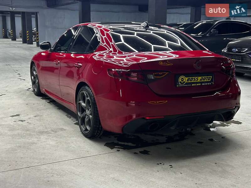 Седан Alfa Romeo Giulia 2020 в Чернівцях