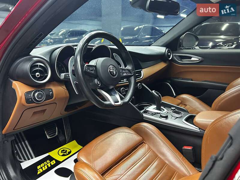 Седан Alfa Romeo Giulia 2020 в Чернівцях