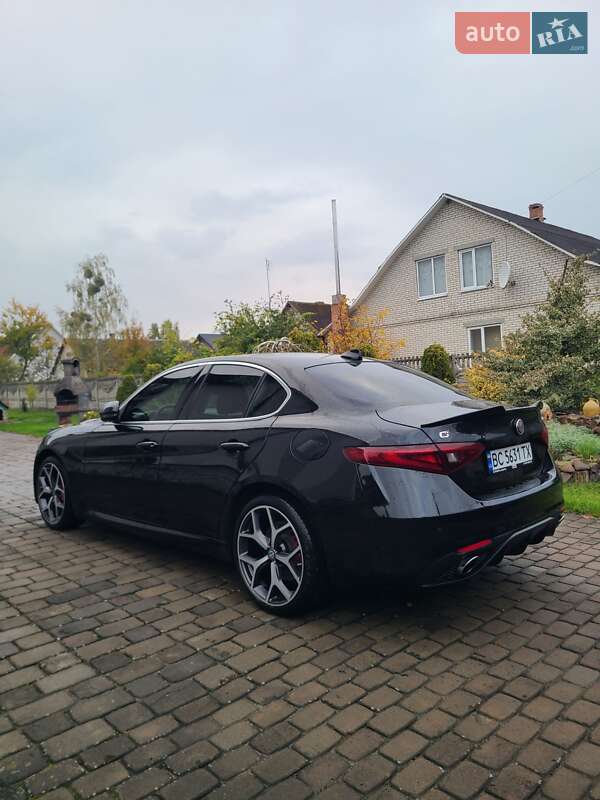 Седан Alfa Romeo Giulia 2020 в Львове