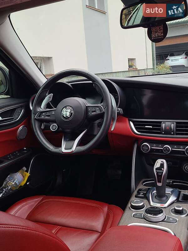 Седан Alfa Romeo Giulia 2020 в Львове