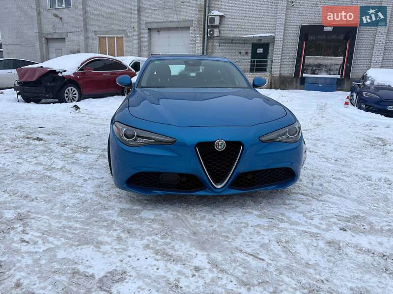 Седан Alfa Romeo Giulia 2020 в Буче