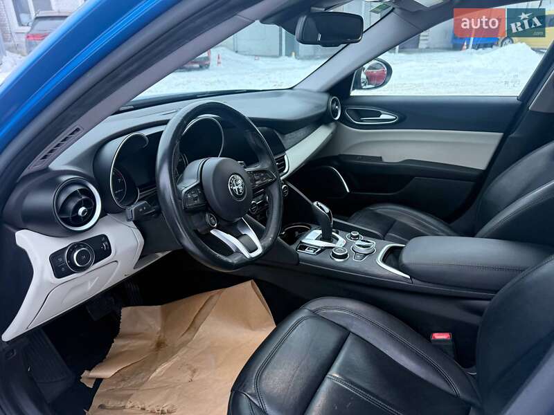 Седан Alfa Romeo Giulia 2020 в Буче
