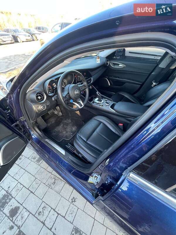 Седан Alfa Romeo Giulia 2019 в Львове