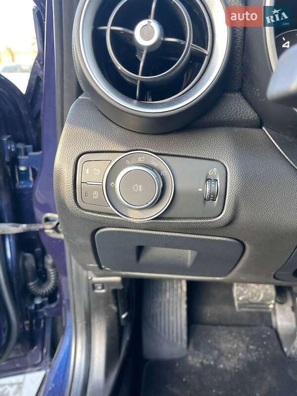 Седан Alfa Romeo Giulia 2019 в Львове