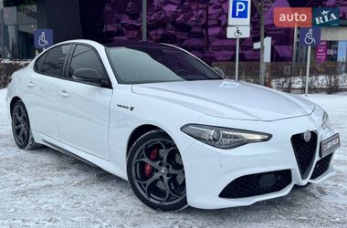 Седан Alfa Romeo Giulia 2019 в Киеве