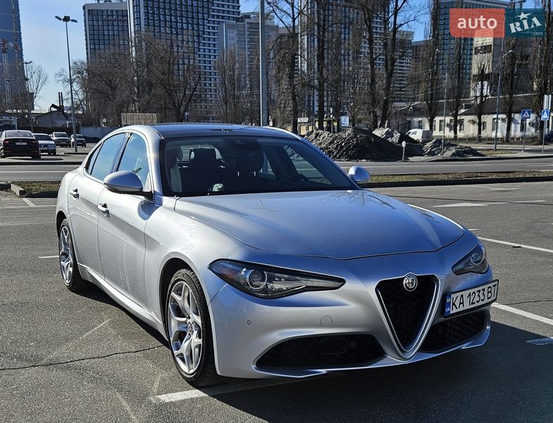 Седан Alfa Romeo Giulia 2018 в Киеве
