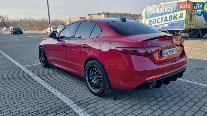 Седан Alfa Romeo Giulia 2017 в Дубно