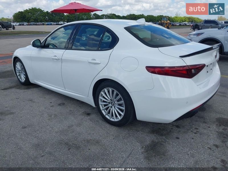 Седан Alfa Romeo Giulia 2022 в Львове