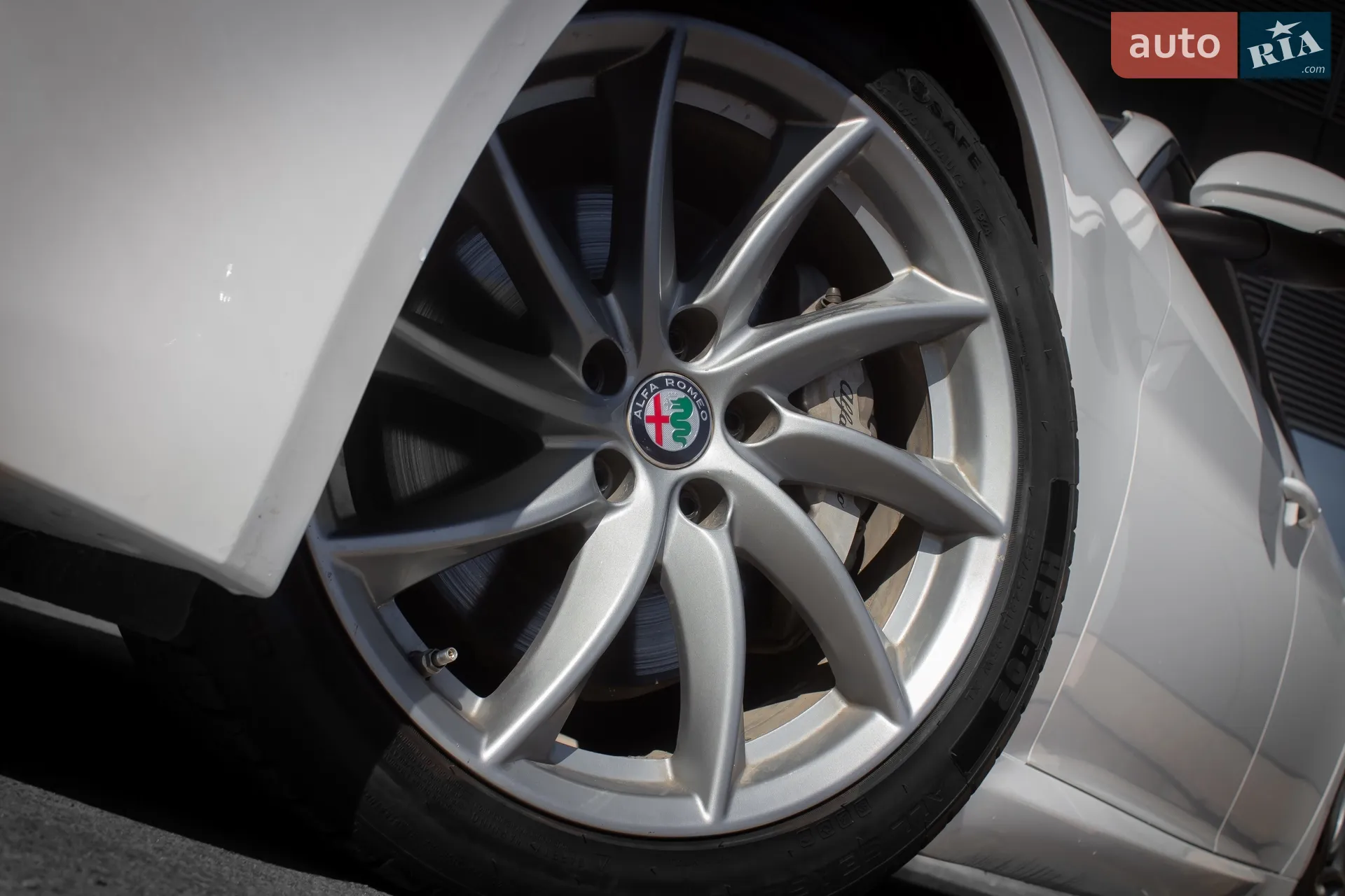 2020 Alfa Romeo Giulia - мініатюра 8