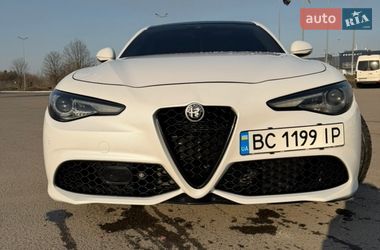 Седан Alfa Romeo Giulia 2018 в Львове