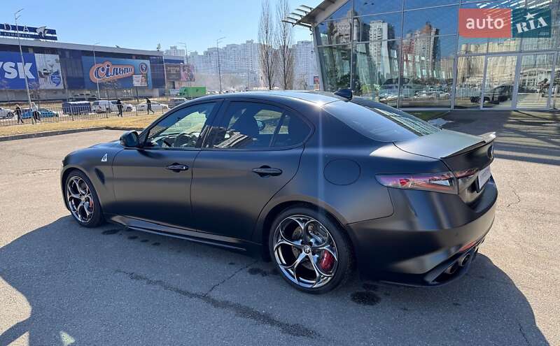 Седан Alfa Romeo Giulia 2017 в Киеве