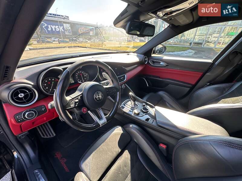 Седан Alfa Romeo Giulia 2017 в Киеве