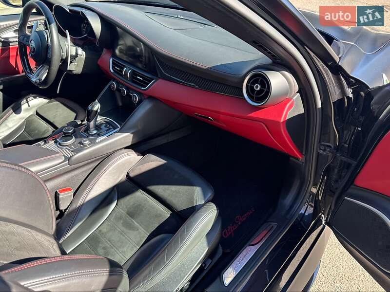 Седан Alfa Romeo Giulia 2017 в Киеве