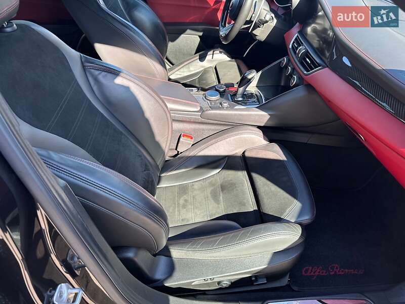 Седан Alfa Romeo Giulia 2017 в Киеве
