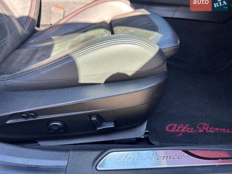 Седан Alfa Romeo Giulia 2017 в Киеве